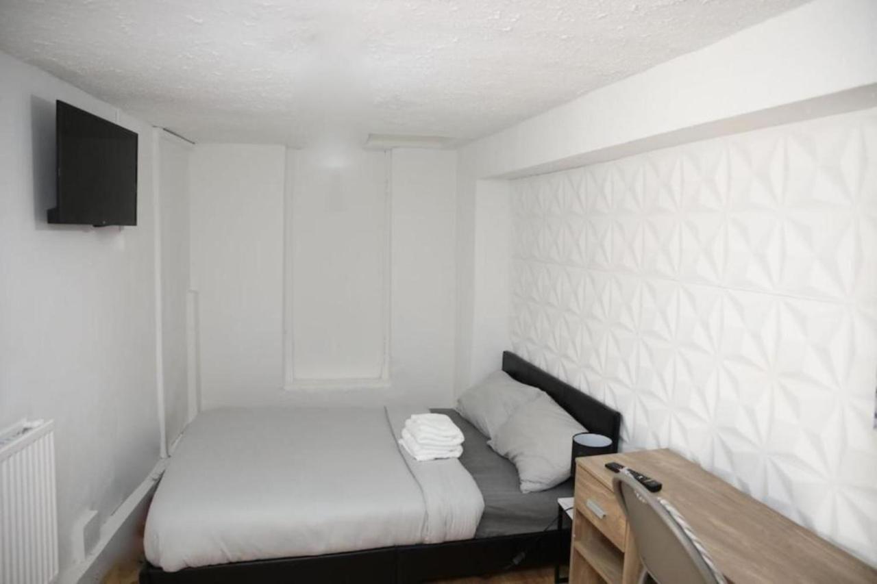 Oyo Timi Holiday Homes London Exterior foto