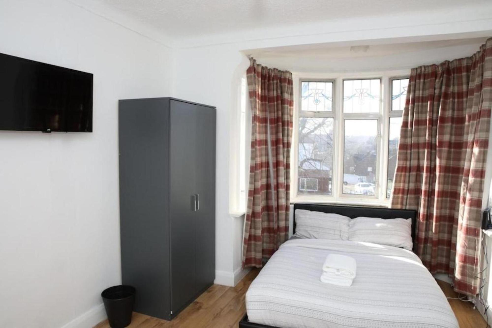 Oyo Timi Holiday Homes London Exterior foto